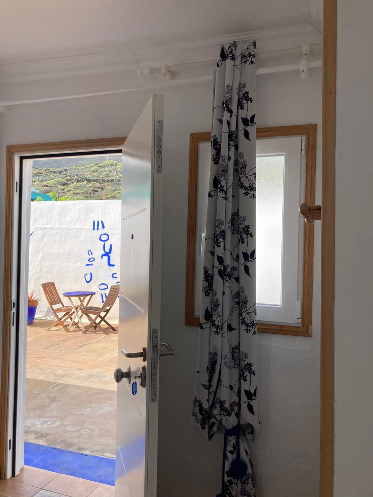 Apartamentos Y Habitaciones Villa Marina La Caleta  Εξωτερικό φωτογραφία
