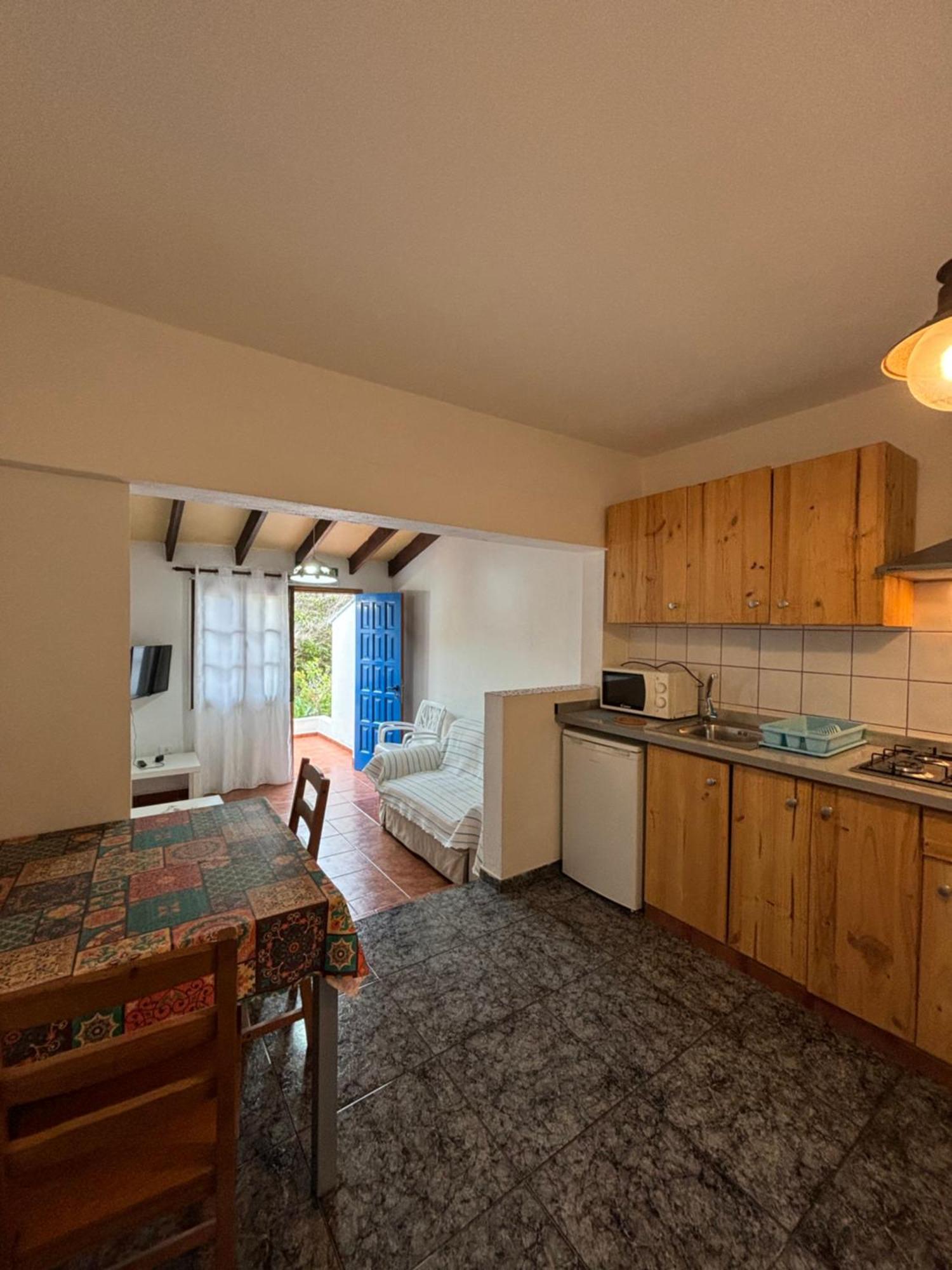 Apartamentos Y Habitaciones Villa Marina La Caleta  Εξωτερικό φωτογραφία